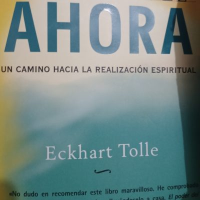 Barybook C15. El poder del ahora espiritual Eckart Tolle Gaia 1  Estado del lote: Muy Bueno (nuevo o como nuevo, sin señales de uso)  Referencia: muy buena calidad