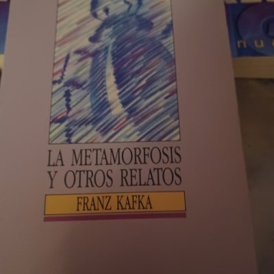 Barybook C4   La metamorfosis y otros relatos Franz Kafka biblioteca juvenil Libros Nuevos – Literatura Infantil y Juvenil – Literatura Juvenil Estado del lote: Normal (con señales de uso normal)  ISBN: 978-84-402-0284-0